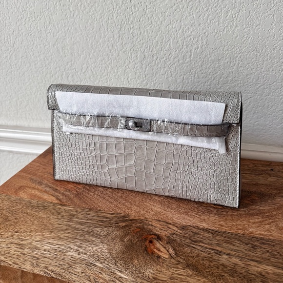 LEATHER INSIDE & OUT Gray Emboss Croc 27 Long KL Shoulder Bag Convertible S7 - Picture 5 of 15